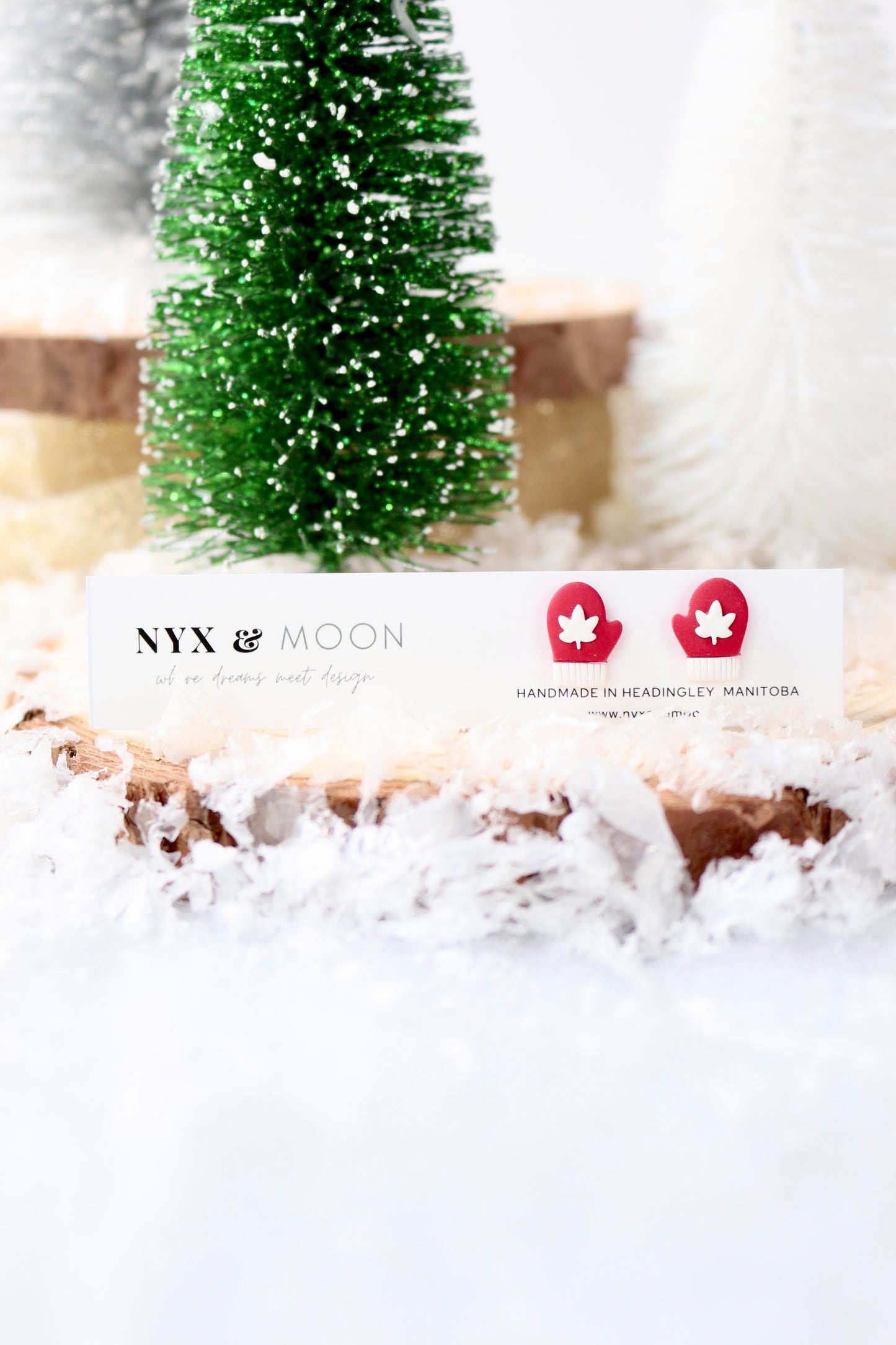 Winter Mittens | Stud Earring